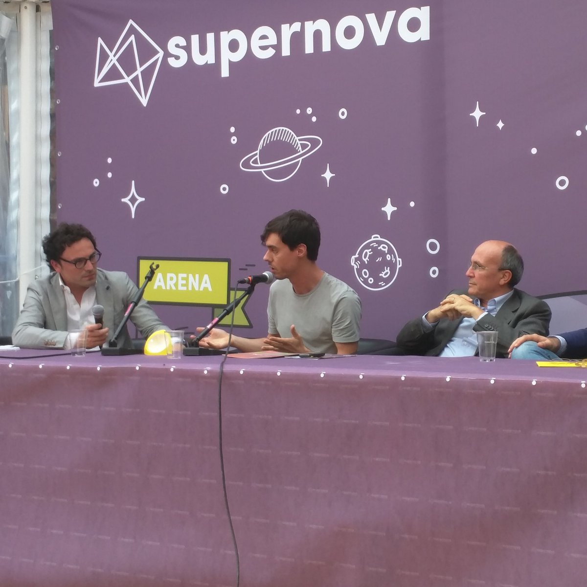 fatteloproject's tweet photo. Our Federico is talking about disrupting the manufacture chain through Fablab and open source technologies. #design #opensource #supernova16 https://t.co/jgg19bI8sg