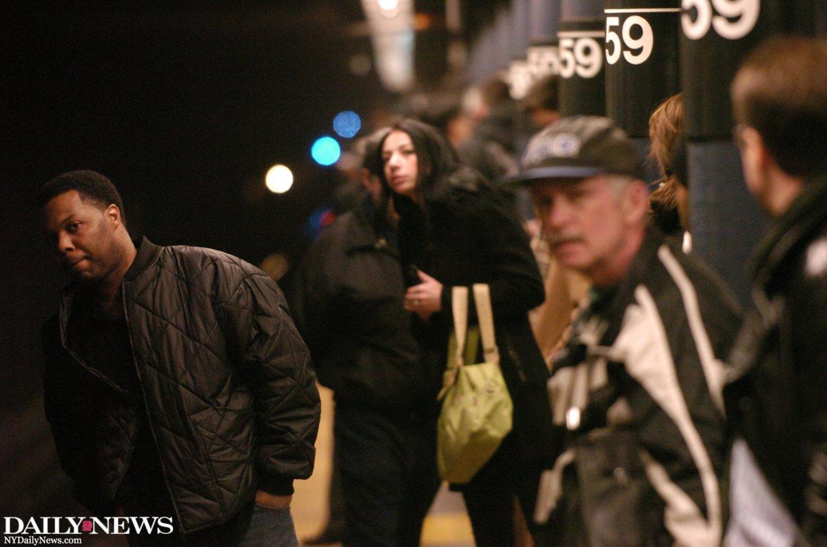 Cops stop unhinged mom from leaping in front of an oncoming train with 9-year-old daughter