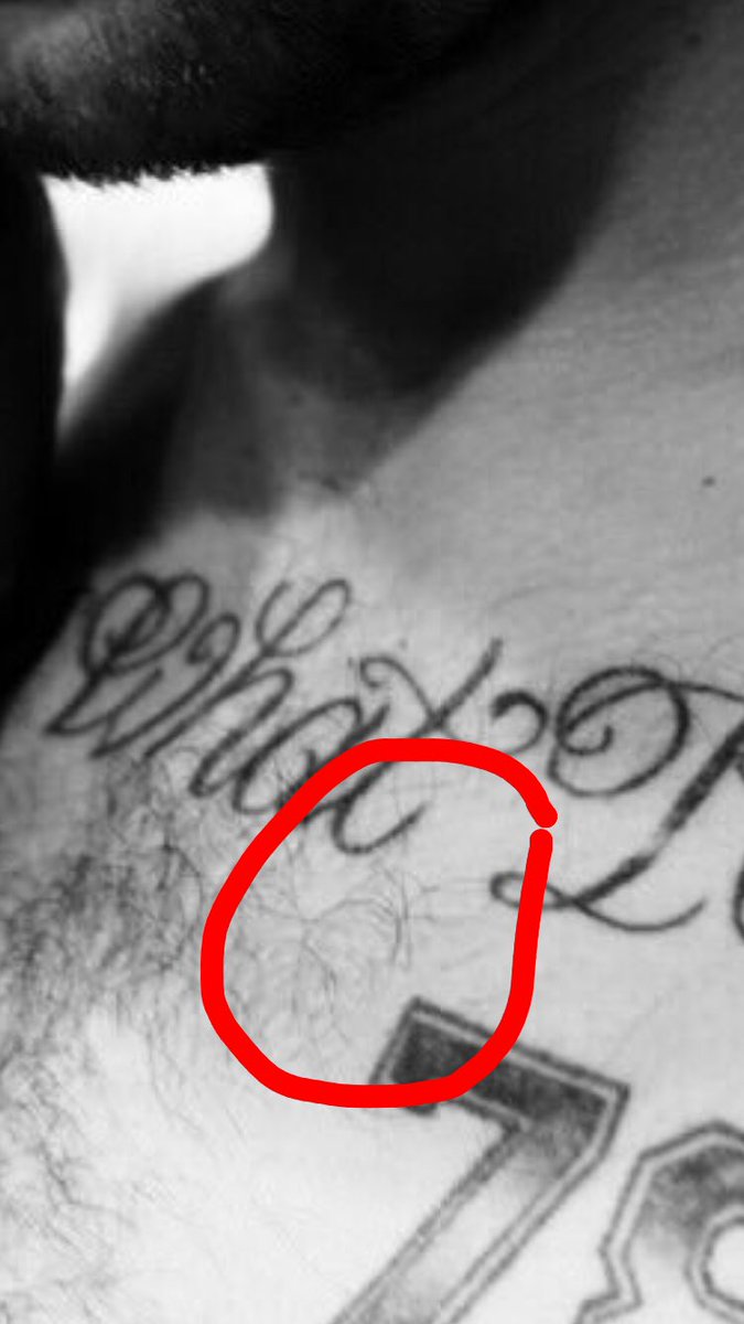 larriesnation's tweet photo. I'm half a heart with out you .... #larry #larryisreal #LarryMonth https://t.co/9HADXo0jln