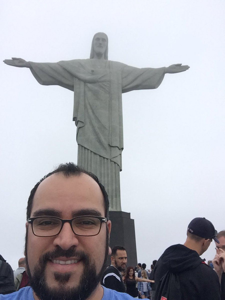 AmirGhaferi's tweet photo. Bringing @UM_IHPI @UMich @MichiganRoss Brazil!! 🇧🇷 #GoBlue #IFSO2016 @asmbs @UMichAlumni https://t.co/R9KuGg5LiY