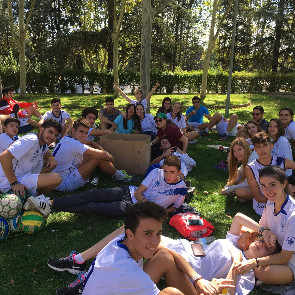 CanalUGR's tweet photo. Nuestros Colegios Mayores están participando, este fin de semana, en la I Olimpiada Interuniversitaria que se celebra en Madrid. https://t.co/648uX4vIQJ