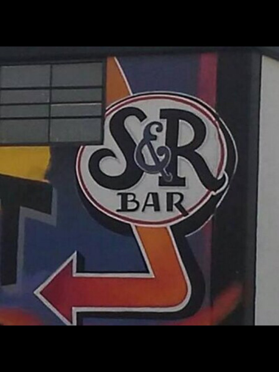 Come and check out Shipping and Receiving bar Grand Opening Market today.  We are serving up all your favorites from 11-5 pm!@SandR_Bar