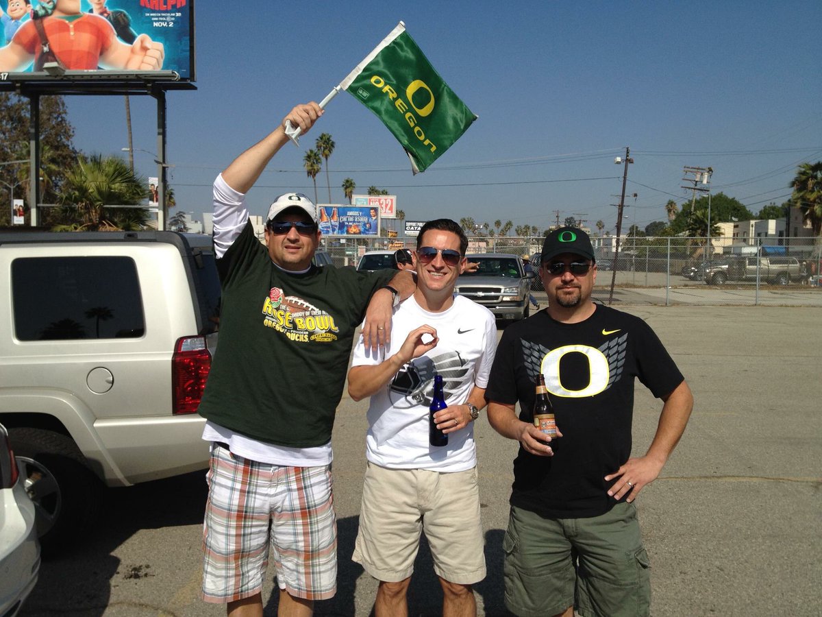 lancemick's tweet photo. Stormed Memorial Coliseum in 2012 to see our Ducks beat USC in their "Storm Trooper" uniforms. Go Ducks! #DuckDevotion https://t.co/lFXbLTavh0
