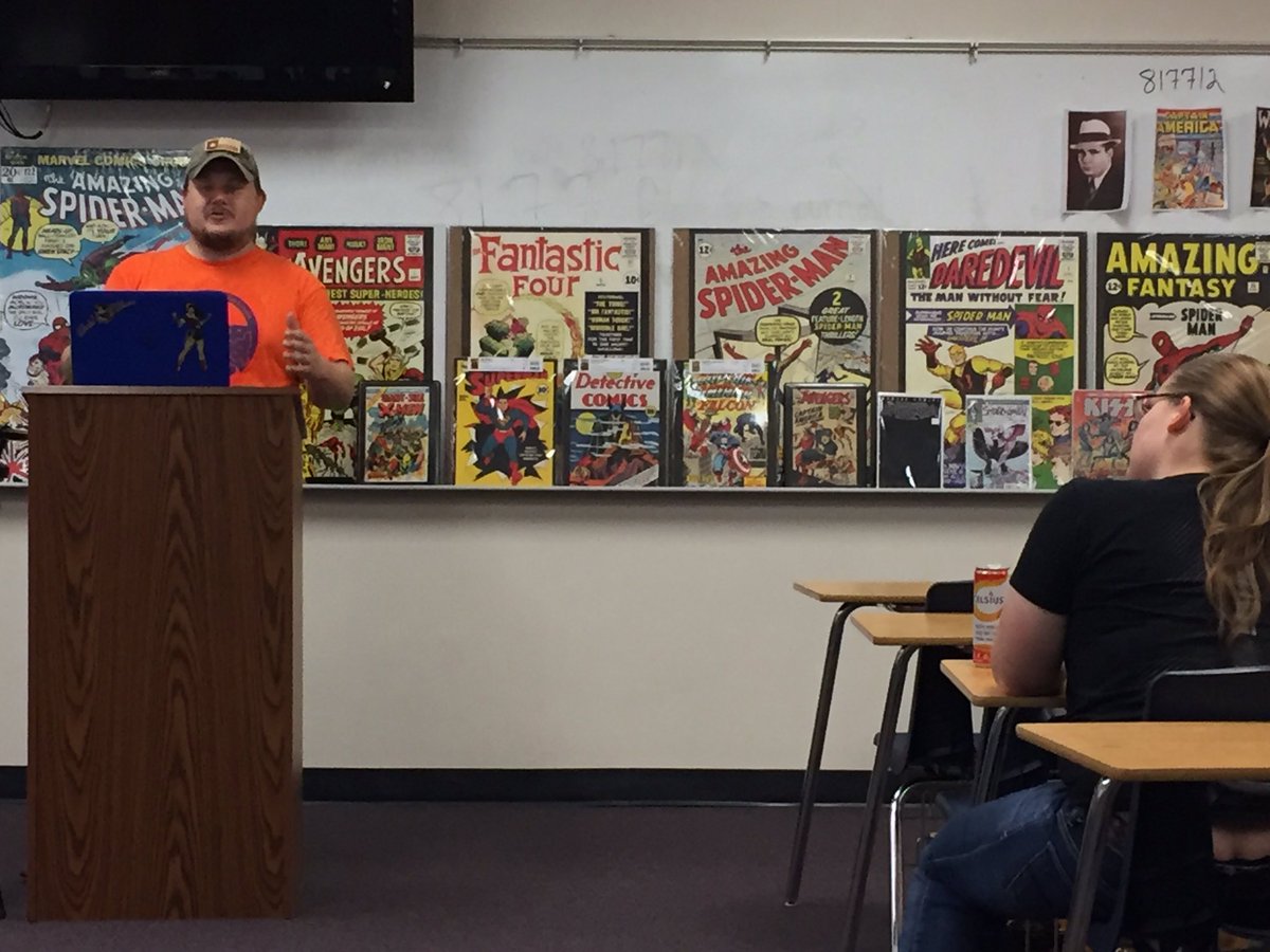 Sauer_PWR's tweet photo. Bankston's presenting! @MidwayISD #MISDBookFest https://t.co/JithnCzdjW