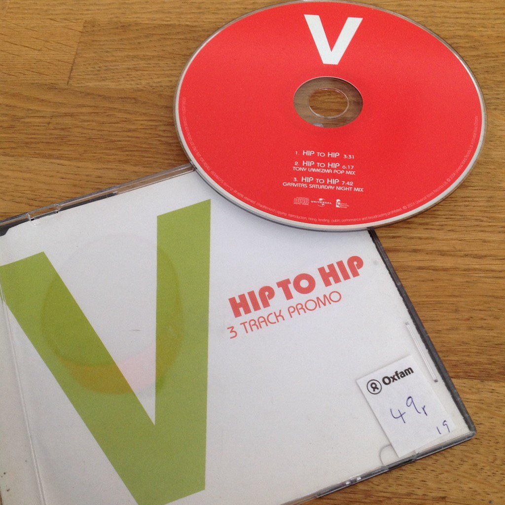 dearianfawn's tweet photo. Never knew this existed until today #V #hiptohip #TonyLamezma #gravitas #remix #49p thank you #oxfam #3track #promo https://t.co/xXQpsjlr1J