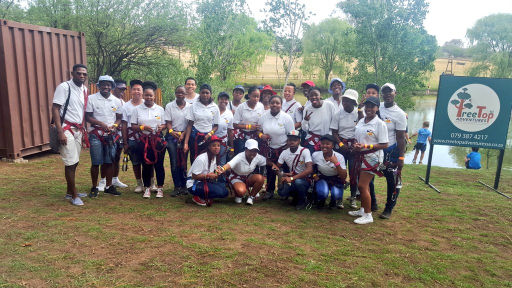 YouthManagersSA's tweet photo. Alumni Team Building Workshop #PumpingInnovation https://t.co/8pqU60iIc3