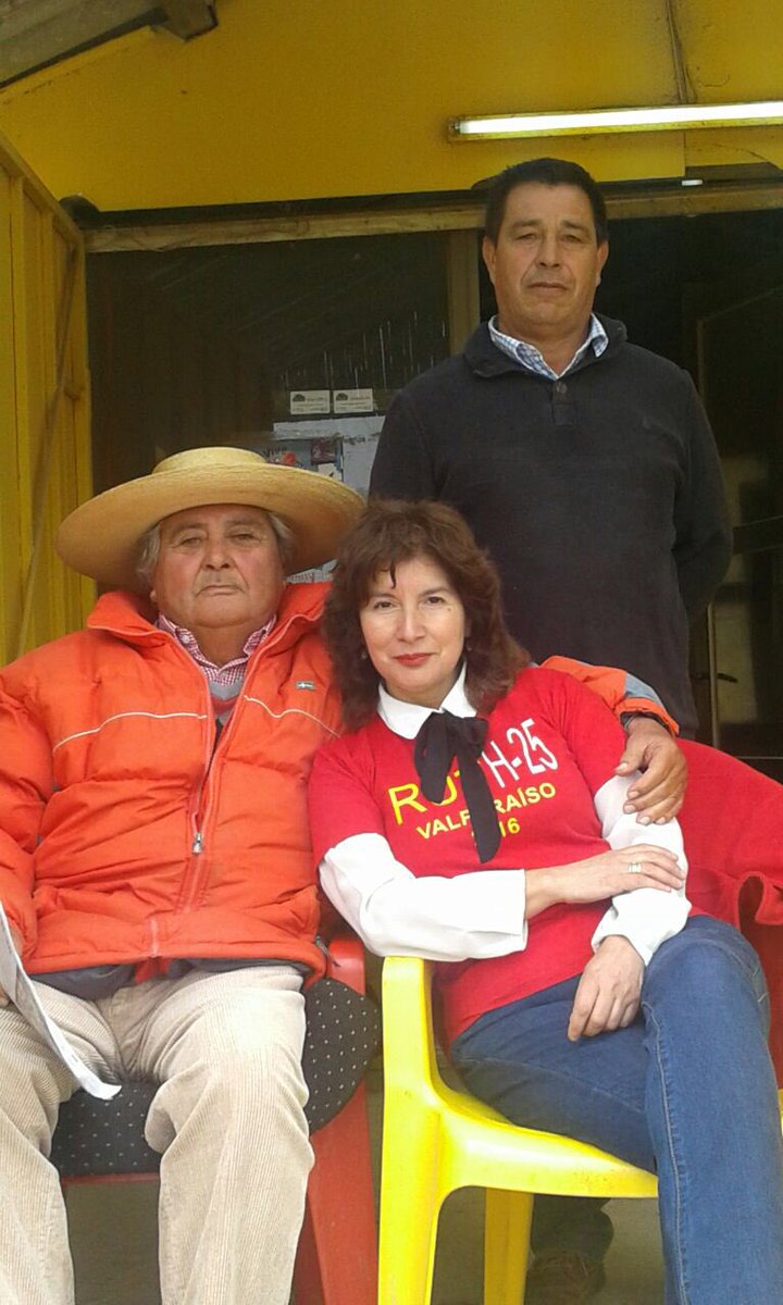 ruthconcejal's tweet photo. Recibiendo el apoyo de don Floro querido vecino de #LagunaVerde https://t.co/du3h3FrFal