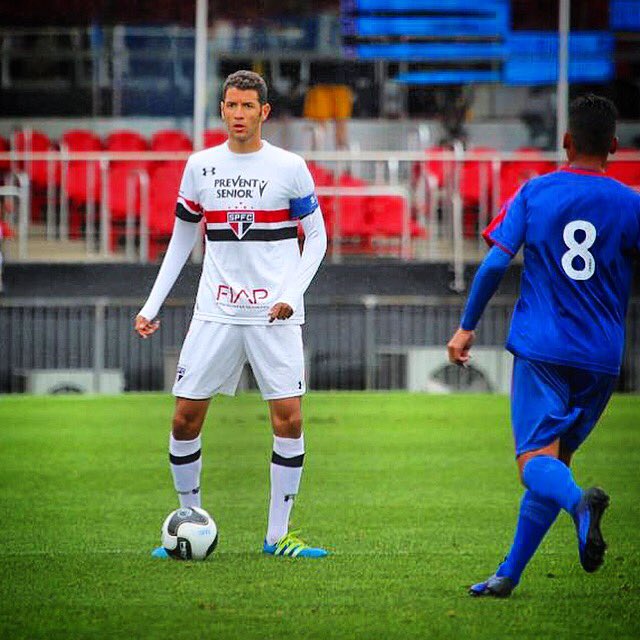 tormena's tweet photo. Hoje mais um desafio pelo Paulista sub 20 ! Que Deus nos abençoe 🙏🏼⚽️ https://t.co/Pu8HEqpUw8