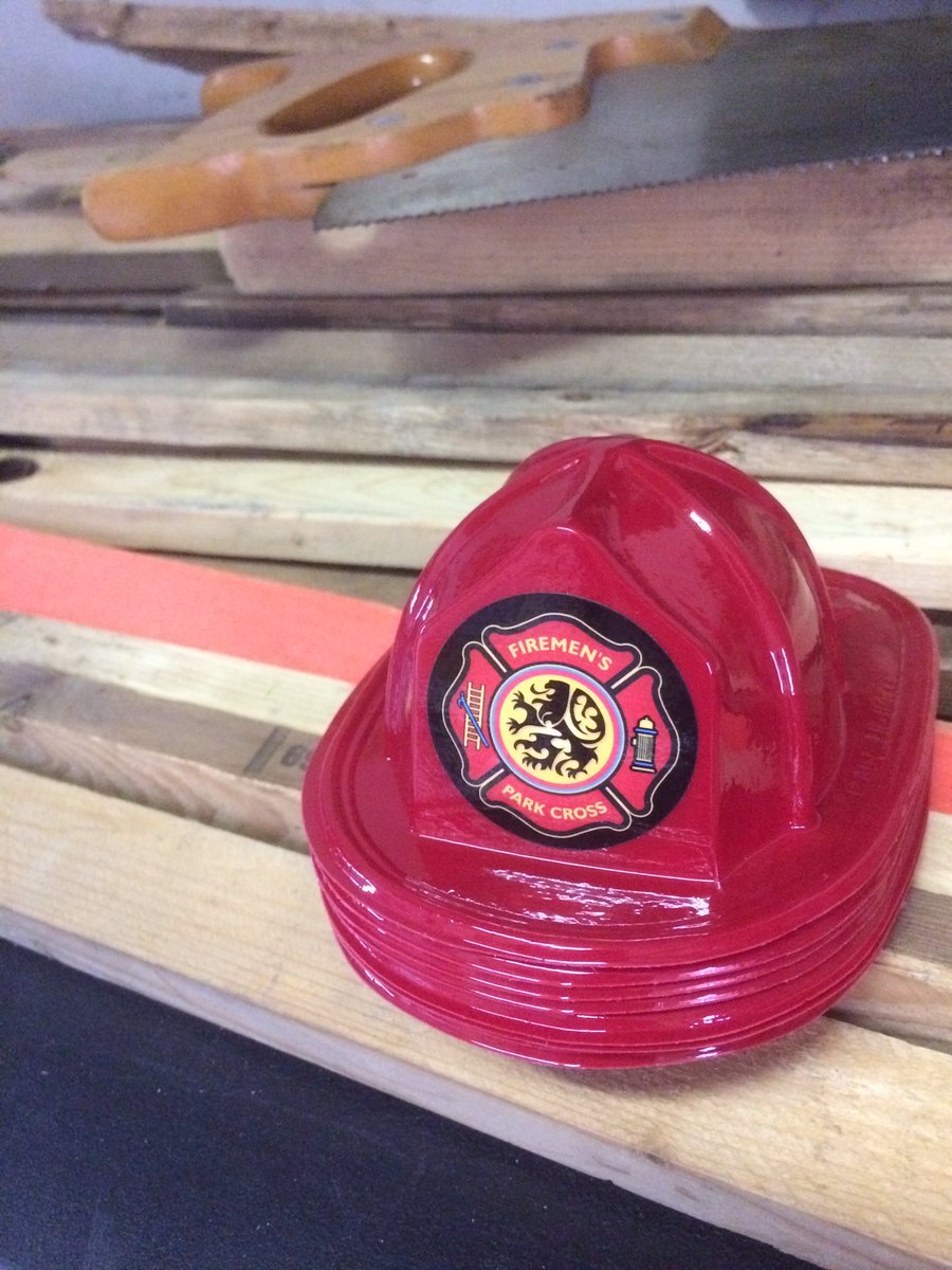 905Racing's tweet photo. Time to repurpose broken and old stakes into #FiremenParkCross awards! @autofxgraphics @TurkstraLumber | Race day 10-16-16 #cross https://t.co/PquJ0ai7P0