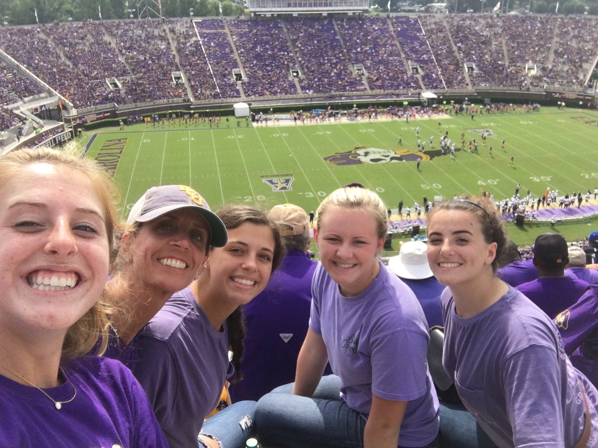 Julie Gray tweet media