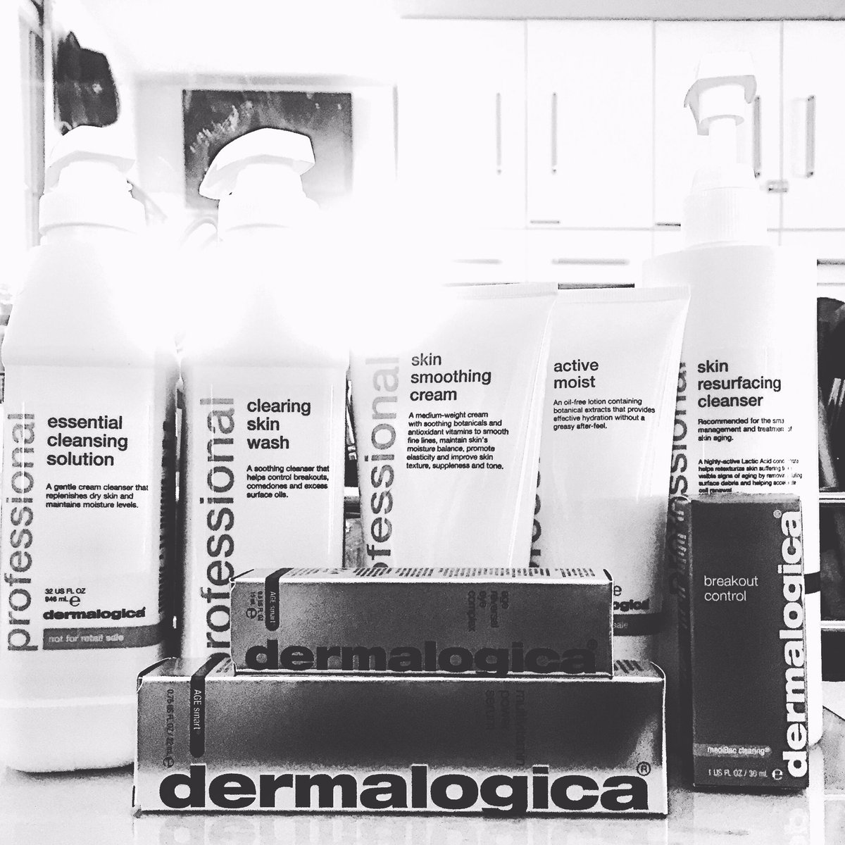 My go to skin essentials from <a href="/dermalogica/">dermalogica</a> <a href="/DermalogicaCDN/">Dermalogica Canada</a> because great skin makes makeup look even better.
