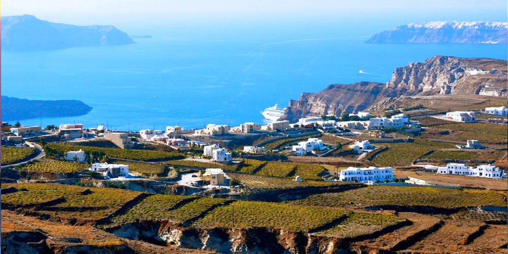 Tripadvisor's tweet image. Experience luxury on the island of #Santorini! Book a sailboat tour, visit a winery &amp;amp; more on TripAdvisor! tripadv.sr/2dg89ij