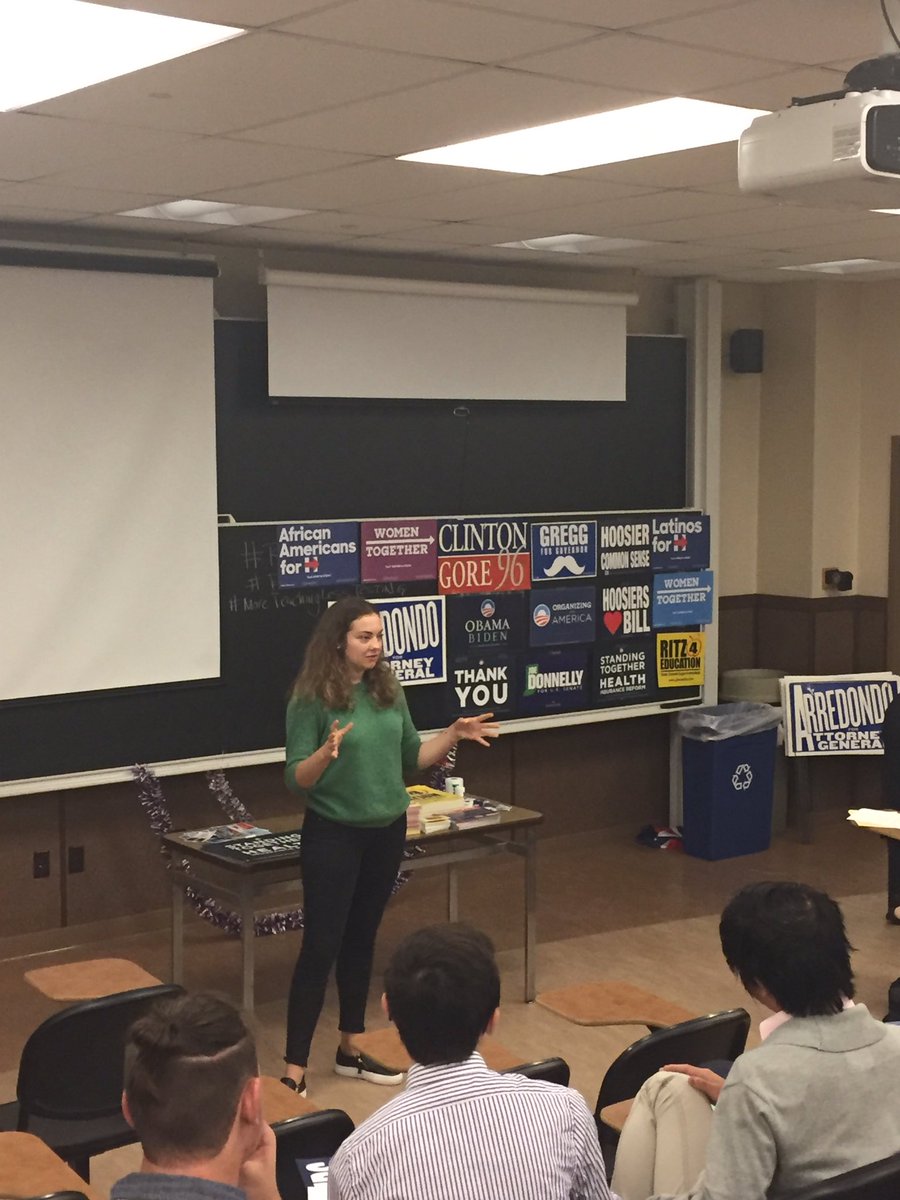CollegeDemsIN's tweet photo. @voilamarcella is here! Getting students fired up about @HillaryClinton #CDINconvention #INgage https://t.co/tiQFVrbamt