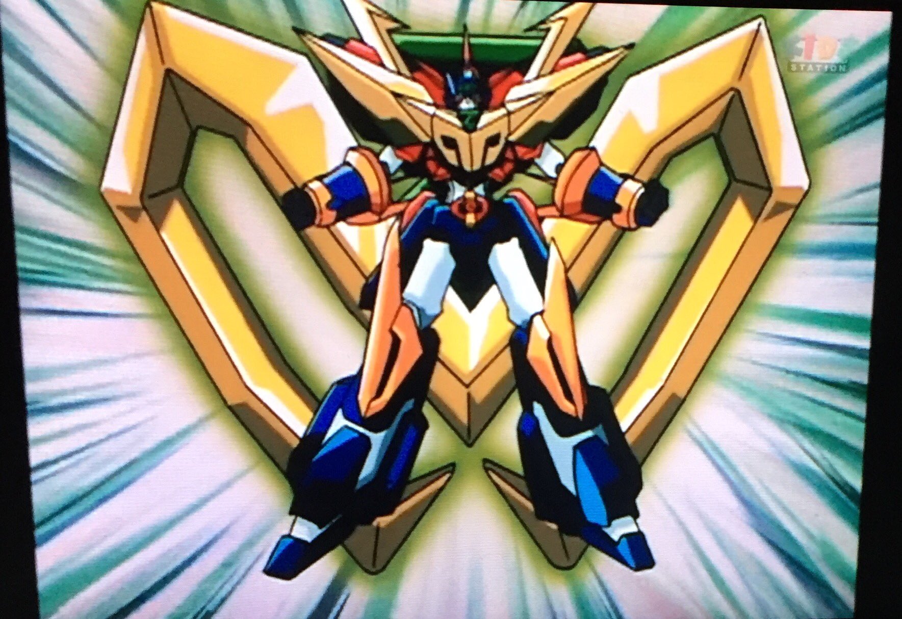 تويتر 和 紗月 على تويتر 思春期美少女合体ロボ ジーマイン １ ２話視聴 ロボットアニメ しかもパイロットは三姉妹とか なんか色々ツボだよ 合体しないと 単体だと身長差があったりパワー差があったり バルカン ブーメラン トマホークときて ソード