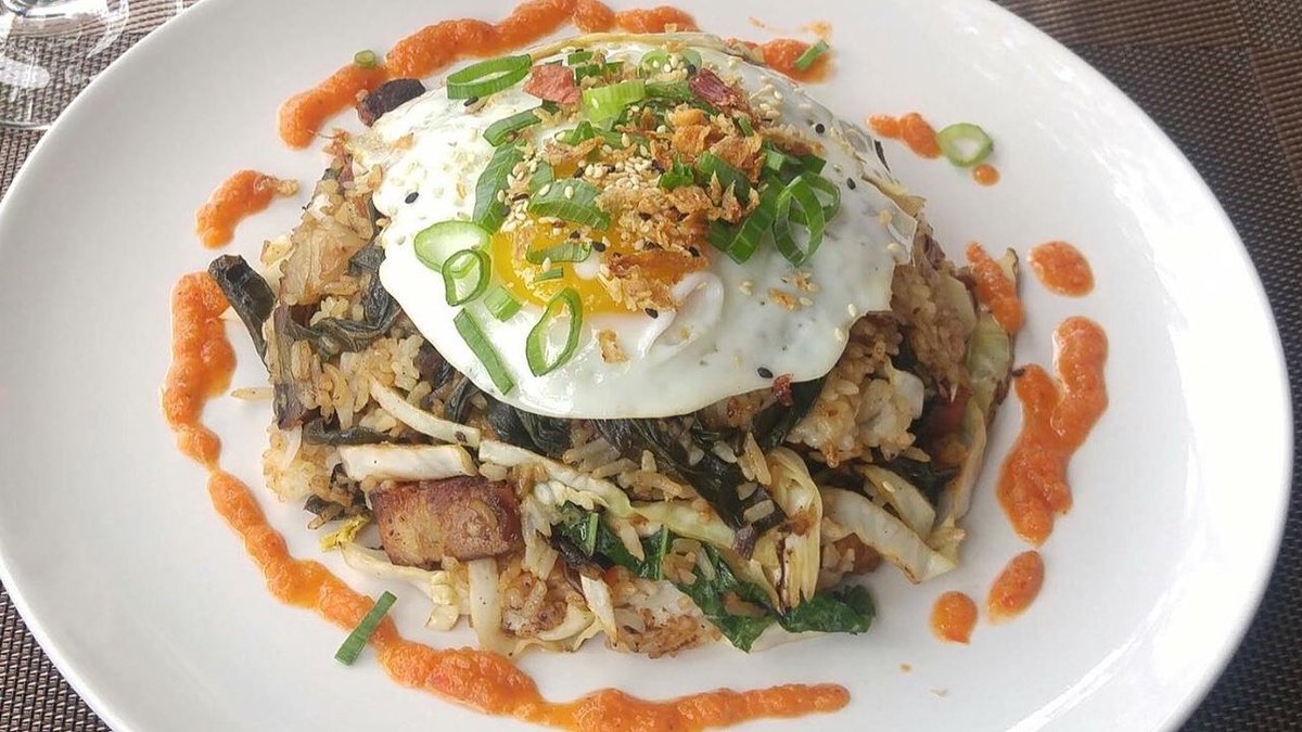 knoxkaizen's tweet image. Don't miss out on our special today! Fried Rice with Pork Belly, Spicy Collards, and a Kimchi Puree topped with a Fried Egg.