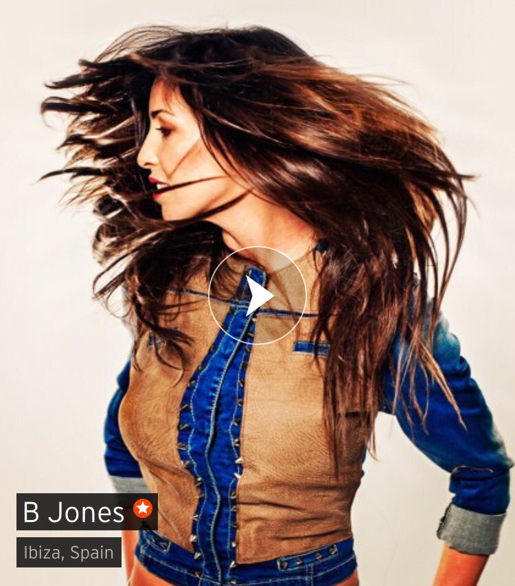 bjonesdj's tweet photo. Tonight I'll be the special guest of #MassMovement radio show hosted by 🔝@JoeBermudez 💚#boston @1033ampradio #housebeats 🤘🏼🎶#comecloser https://t.co/HUvHli0c6Y