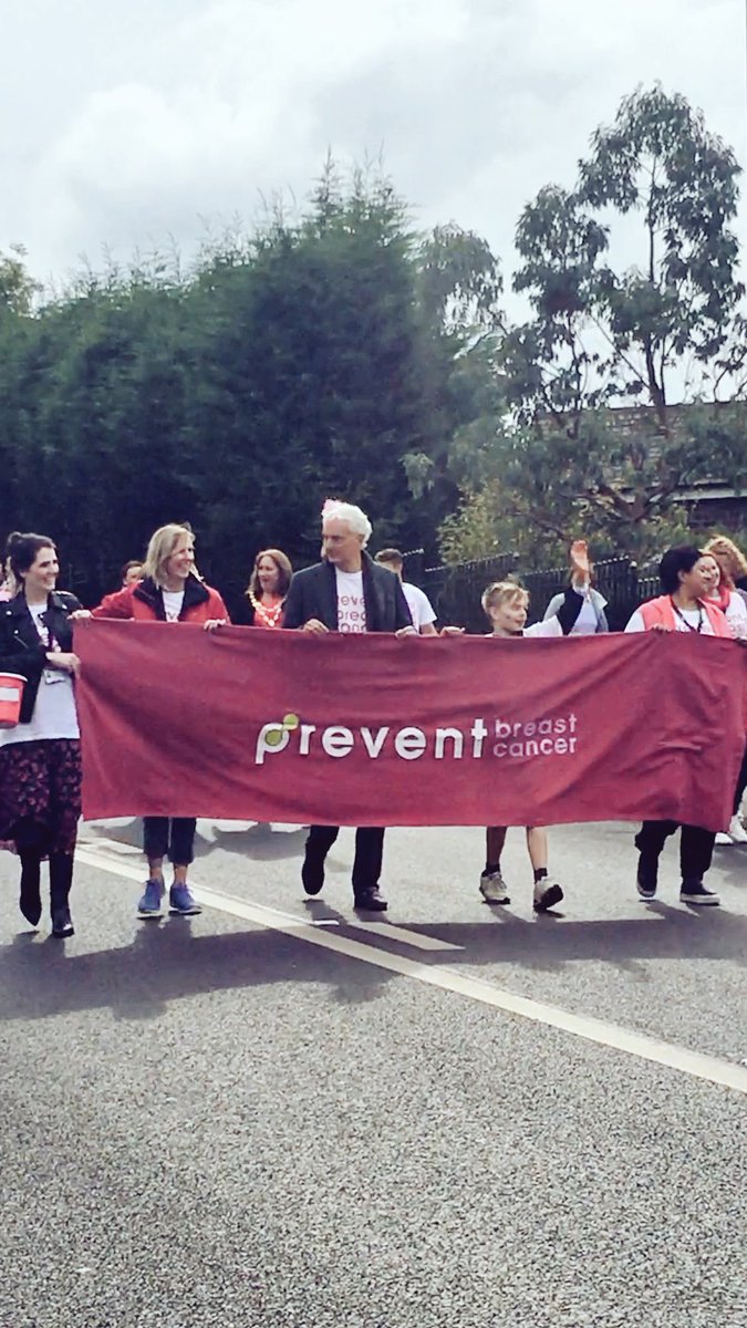 Huge support for #paintcheadlehulmepink on the Pink Parade today <a href="/wearepreventBC/">Prevent Breast Cancer</a> <a href="/ILoveCHulme/">ILoveCheadleHulme</a>
