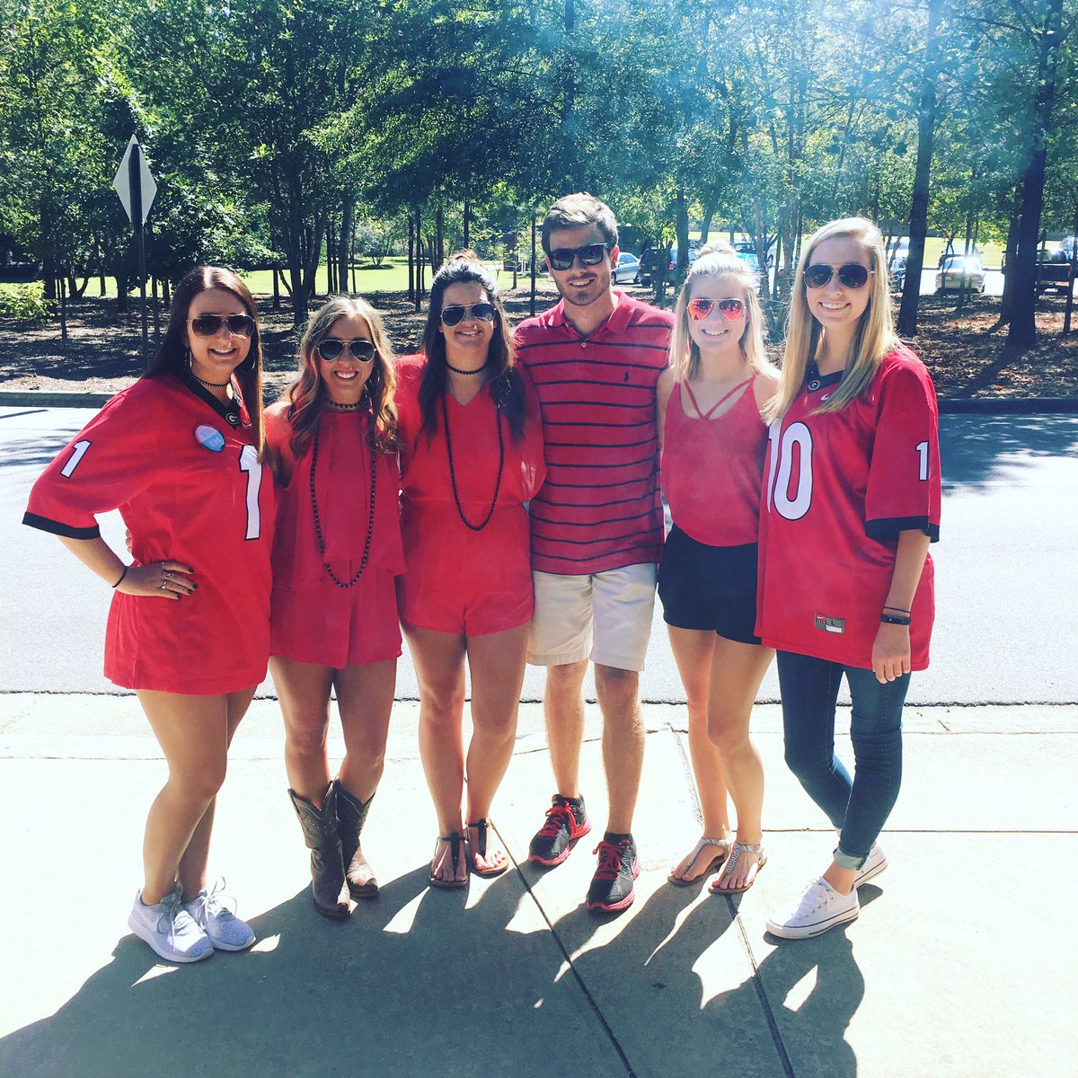 BradyBoswell's tweet photo. #gagame. #beattennessee. #committotheg @lacystuart123 @KayeliWildes @chr_west @kaliehunter22 @l_proulx16 https://t.co/IPOdUu7bec
