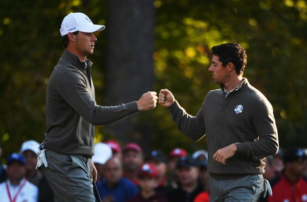 GolfChannelLA's tweet photo. McIlroy y Pieters le dan el primer punto del día a #TeamEurope. Ahora #GoUSA gana por 5-4 en la #RyderCup 2016 https://t.co/NmjPNbHSYY https://t.co/9OvaMvj3zc