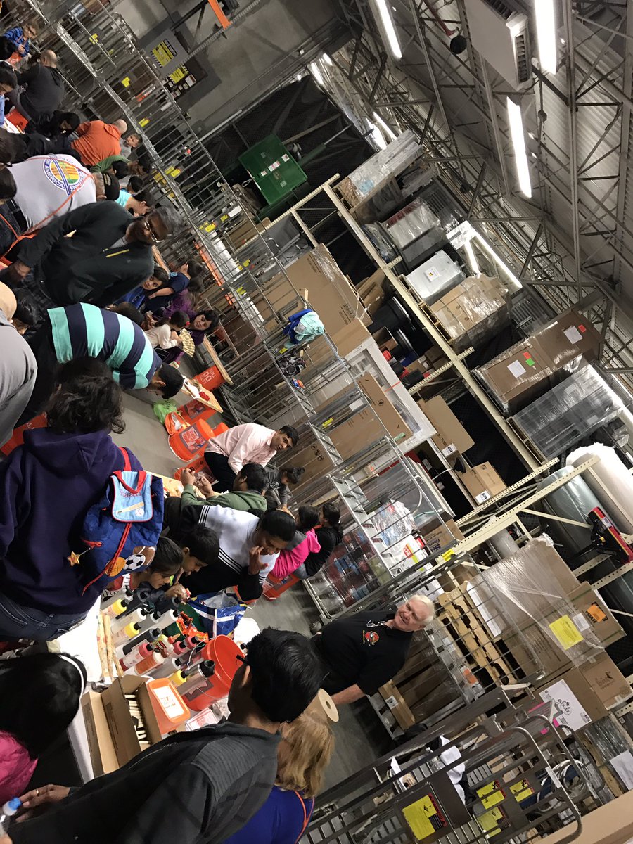 HomeDepot981's tweet photo. Vietnam Veterans helping with our Kids Workshop. #981style https://t.co/SbAu3q1QmH