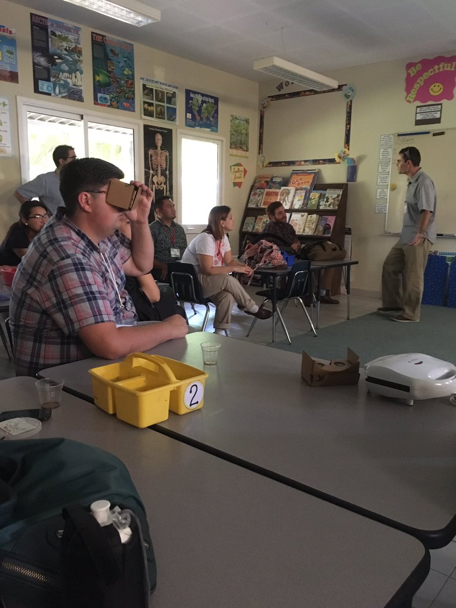ValentinaNM9's tweet photo. Virtual reality in the classroom! Encouraging curiosity, exploring places with a phone and google cardboard #evac2016 @PeterLesniak1 https://t.co/zJrXWnvFq0
