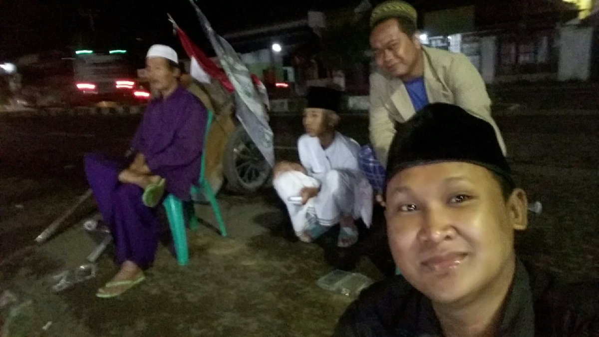 anamk70's tweet photo. SELAMAT TAHUN BARU ISLAM
1 MUHARAM 1438 H https://t.co/VYyEkqzyKq