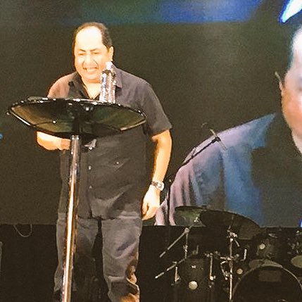 pretzeltv's tweet photo. "Lo que te hace un verdadero hombre es morir cada día a ti mismo" 👊🏻Jorge Bitar en #DHH2016 https://t.co/6WhOEGSnFm