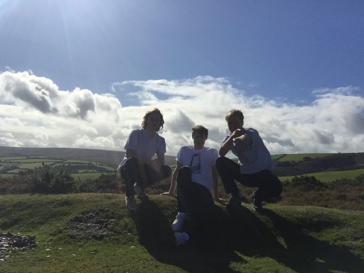 CaraCaraband's tweet photo. And I'm finding it hard to believe..
We're in Devon

Next Saturday we are coming to you live in London at the Alley Cat Bar #denmarkstreet https://t.co/l4lfaV84ge