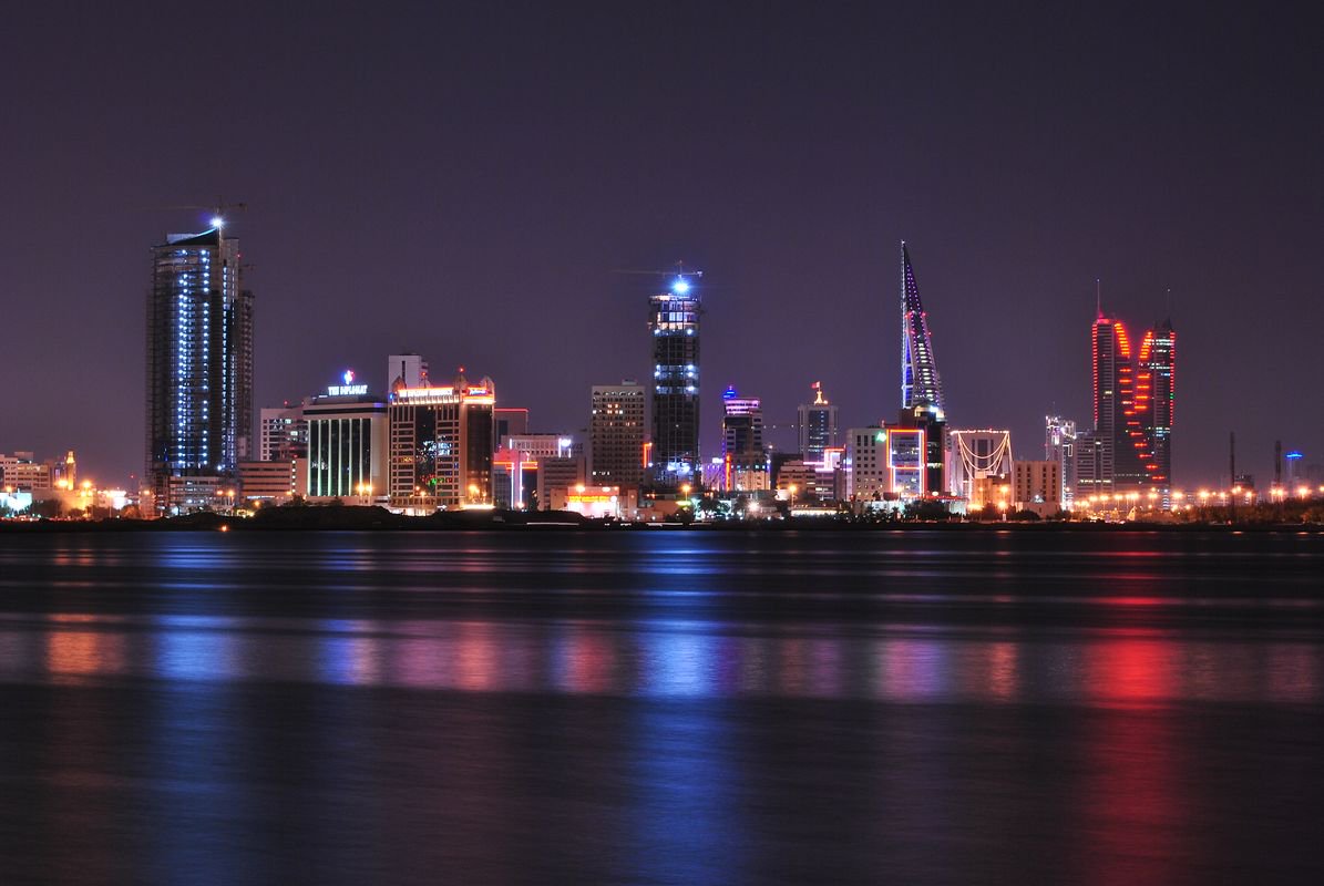 SalmanRAlAbbasi's tweet photo. So it’s New Year’s Eve in #Bahrain … May 1438 be a year that all humankind would enjoy in peace and prosperity, Amen!🙏🏼 https://t.co/mVpkAU0p59
