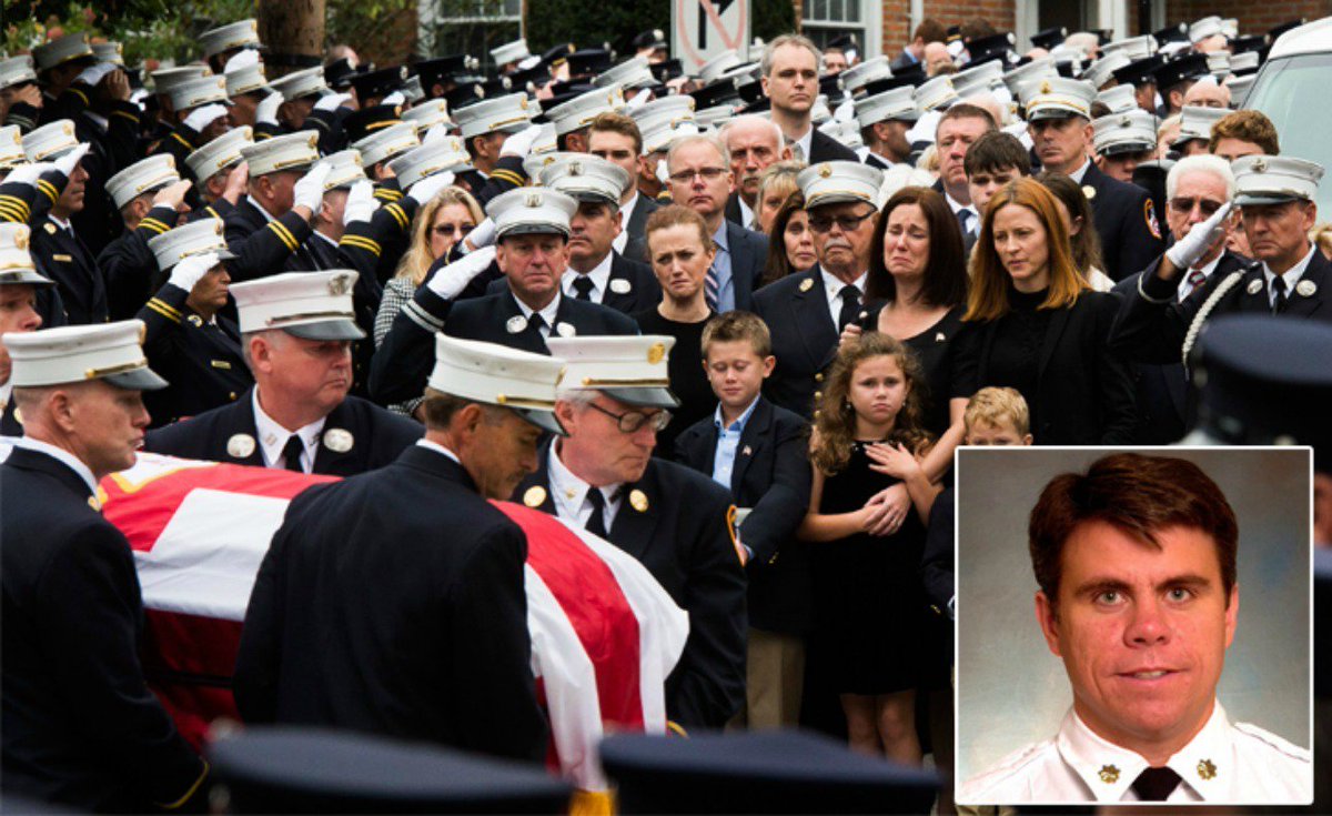Thousands mourn at funeral for Michael Fahy, FDNY chief killed in Bronx drug house explosion