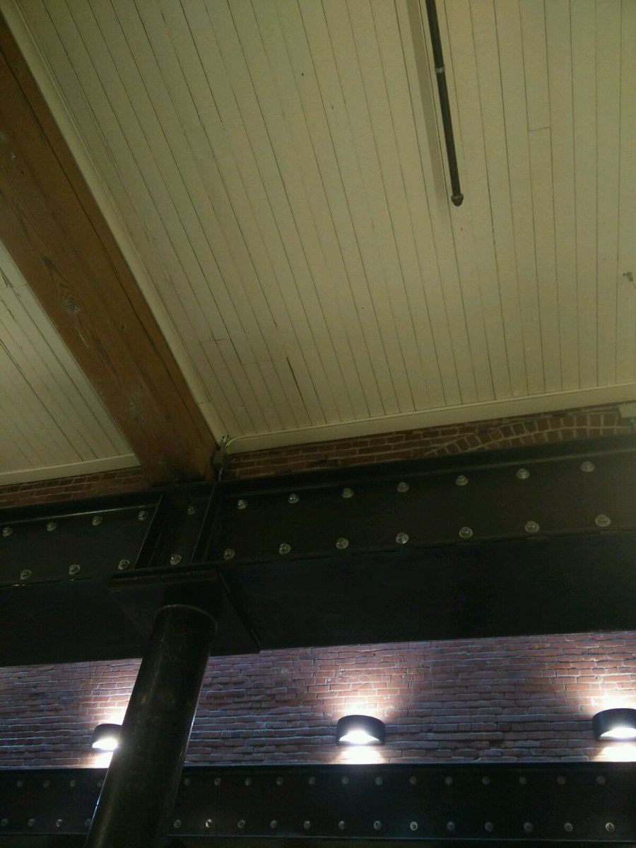 chrisjrn's tweet image. It&apos;s another conference in a warehouse converted into a university building! #pydx #lca2016