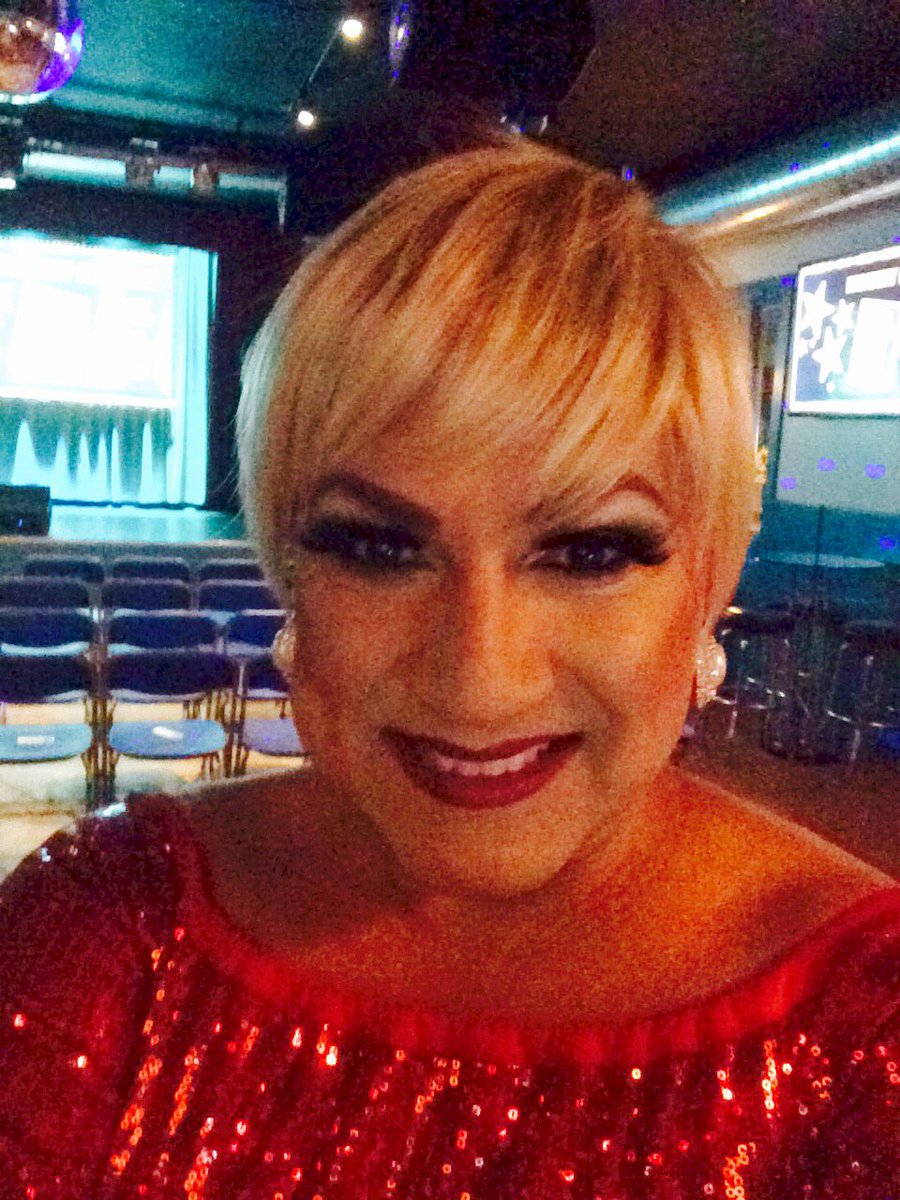 Chi Chi Rones (@chichirones) on Twitter photo 