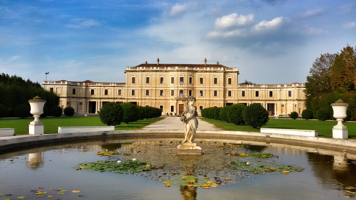 pizzo_76's tweet photo. Villa #farsetti a #santamariadisala, il punto perfetto per finire il mio giro in bici sulla #terradeitiepolo #travel #bike #villevenete https://t.co/1thySplMBb