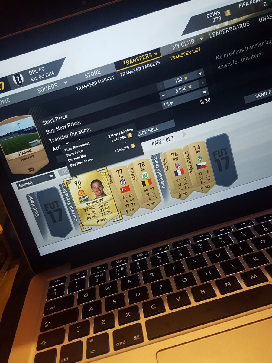DanPlayzLive's tweet image. So lucky to have Ibrahimovic in #FIFA17WebApp #FIFA17
