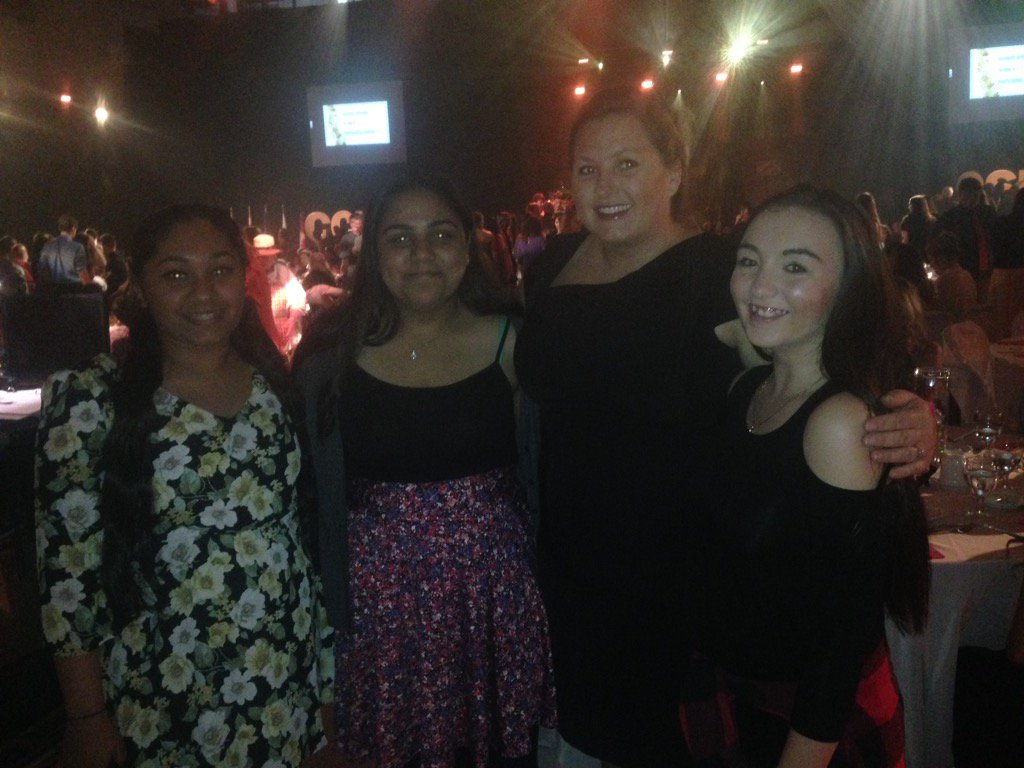 EPSBNews's tweet photo. RT @ShelleyKofluk: Leaders @melazerte attend the closing ceremonies #cslc2016 @CSLA_Leaders #EPSB https://t.co/gRip0EEMbc