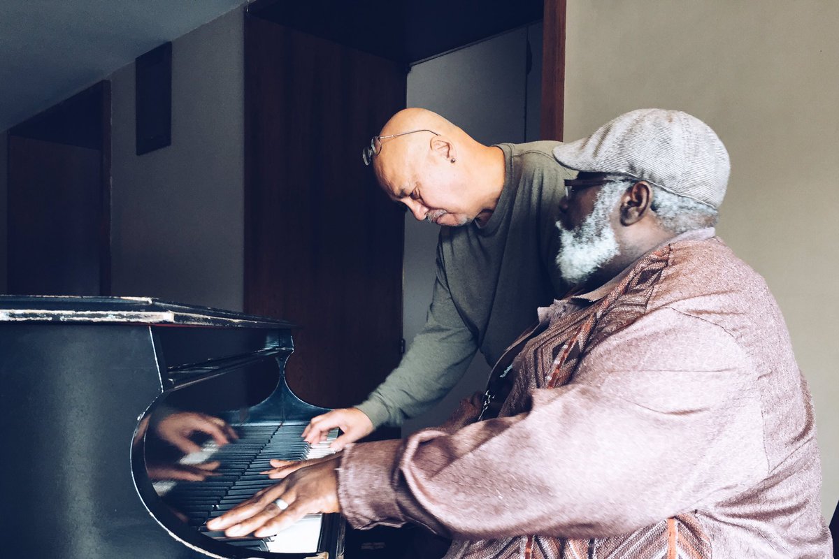 KLLoomisPhoto's tweet photo. Piano collaboration @cdbaby #diymusician https://t.co/Fp7SqaFhCU