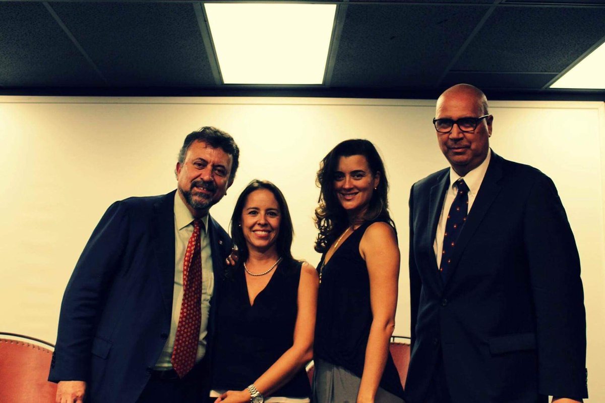 ash #savetonyandziva tweet media