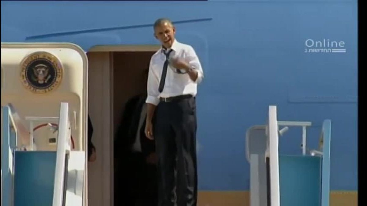 Watch Obama wait impatiently for Bill Clinton on Air Force One bit.ly/2diV7Af?utm_me… https://t.co/IMieaatXop