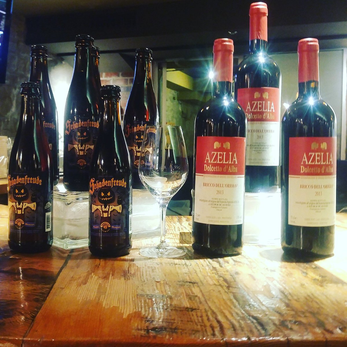 cellarwinestore's tweet photo. Come by for a splash from our tasting bar! #winetasting #beertasting https://t.co/SCFX085vU0