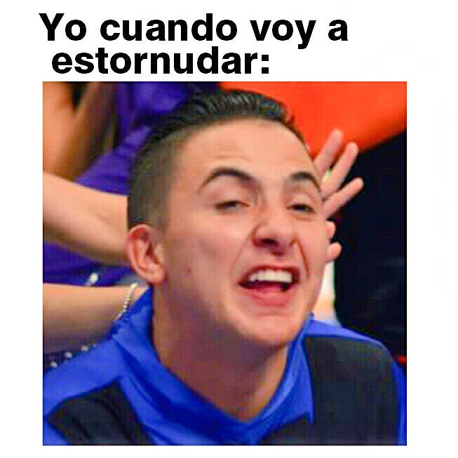 danylacaja's tweet photo. Salgo horrible ,pero me dio mucha risa ,gracias a la persona que hizo esta edición 😂😂😂😂 #MeRioDeMiMismo https://t.co/fcxN65g5sv