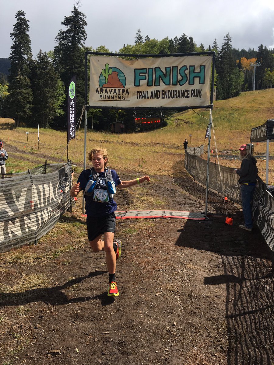 AravaipaRunning's tweet photo. Tayte Pollmann is 2nd in #flagskyrace 39K just seconds back in 4:00:28 @USSkyrunning https://t.co/97h1VOfV3q