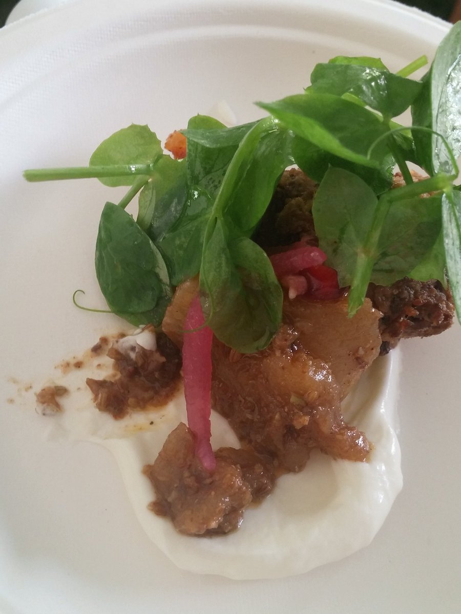 WRALOutandAbout's tweet image. #TerraVita2016 like #compdiningnc on a small scale. Guarateed something new!