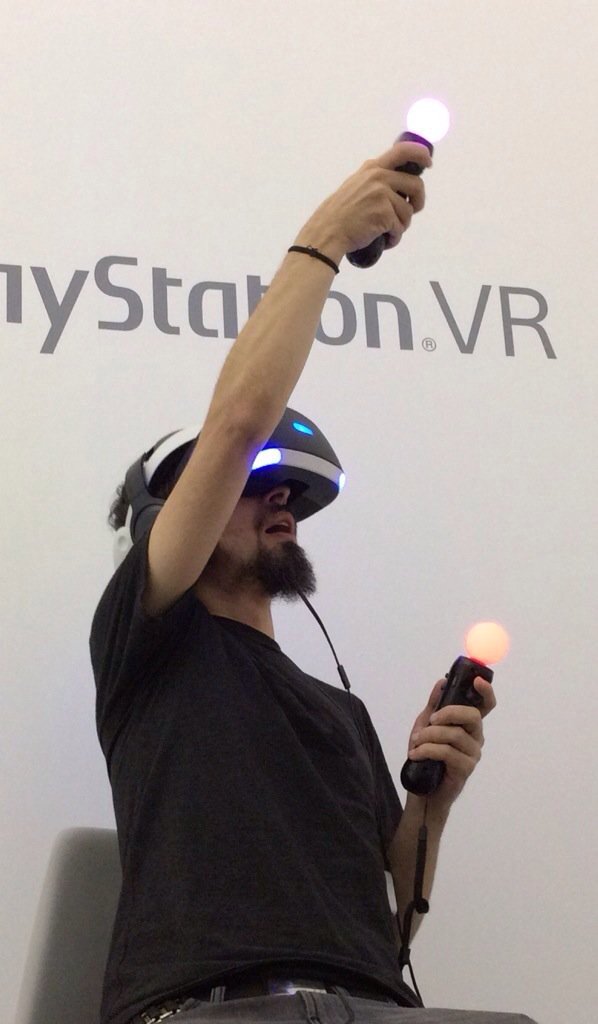 AFKdrawing's tweet photo. Prueba la #VR de #PSVR @SonyMorpheus en #psvrgate
Ponme dos para llevar... ;D
@PlayStation @PlayStationES https://t.co/Ez8l1vg9kB