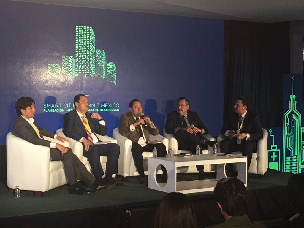 _fermirandat's tweet photo. @SmartCitiesMex https://t.co/3BlsoTLWkd @pacocienfuegos  @FENAMM @CONAMM @MUNIcipium_ @omarfayad @osoriochong @eruviel_avila @FLACMA_ https://t.co/SVVn3OMUke