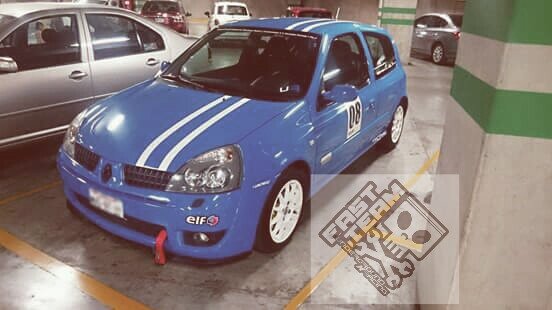 UR_Crew's tweet photo. #URCrew #URFamily #URFastTeam Hoy uno de nuestros miembros cumple años!! Muchas felicidades!! https://t.co/caFH9xJLeR