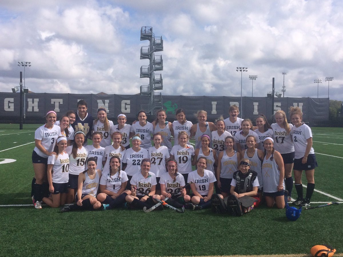 NDFhockey's tweet photo. Congrats to all ND Fhockers!!! https://t.co/ccgimMeLbv