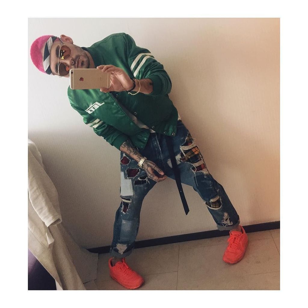 BillKaulitzPE's tweet photo. [INSTAGRAM / TWITTER]

billkaulitz: today in #stpetersburg https://t.co/wLhftkVGCl https://t.co/0yaQgctXvs https://t.co/BSEoFbOEGi