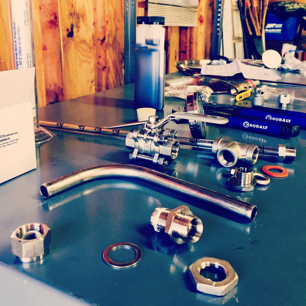 cthomebrew's tweet photo. Some of the parts getting ready for their sanitized bath! #homebrew #homebrewing #craftbeer https://t.co/rpsl3JZaL9