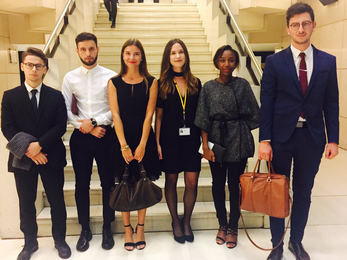 Merci à @EY_CarrieresFR pour l'invitation à l'Opéra Bastille avec  <a href="/AMSConseil/">AMS Conseil</a>. #partenaires  <a href="/KedgeBS/">KEDGE Business School</a>