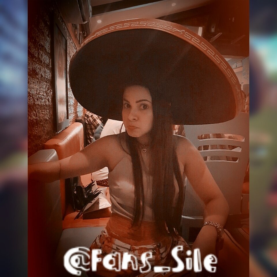 fans_sile's tweet photo. #FelizSabado #FamiliaMaSilenista #MSOL 😍😏😏😊🙋🏻 https://t.co/GTVaquXUMK